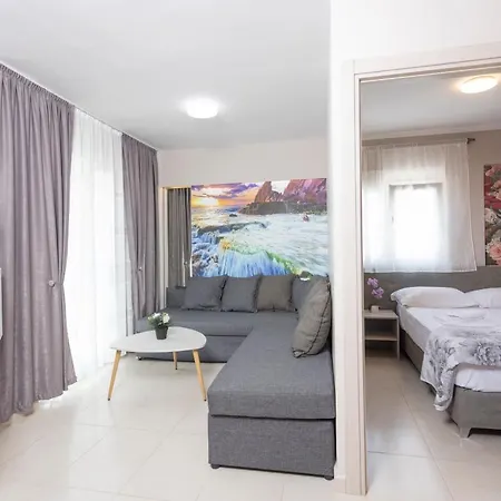 Duri Apartment *